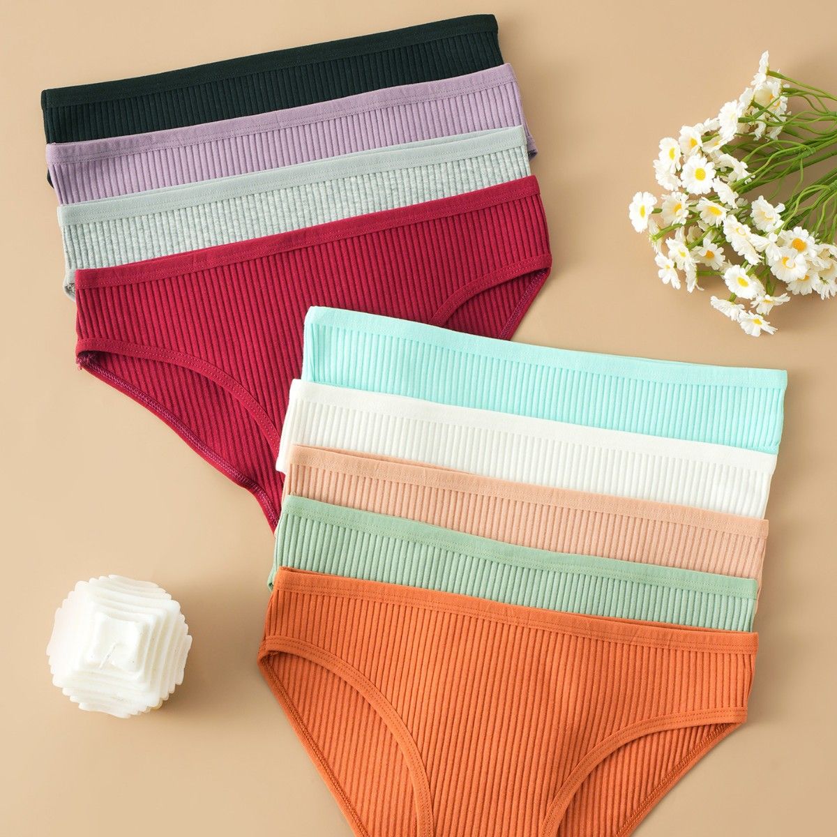 Four Seasons Lady Soft Triangle Panties Striped Seamless Cotton Crotch Breathable Seductive Mid-Waist Underwear Pure Cotton Crotch New Style
