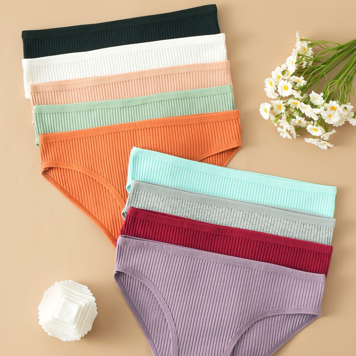 Four Seasons Lady Soft Triangle Panties Striped Seamless Cotton Crotch Breathable Seductive Mid-Waist Underwear Pure Cotton Crotch New Style