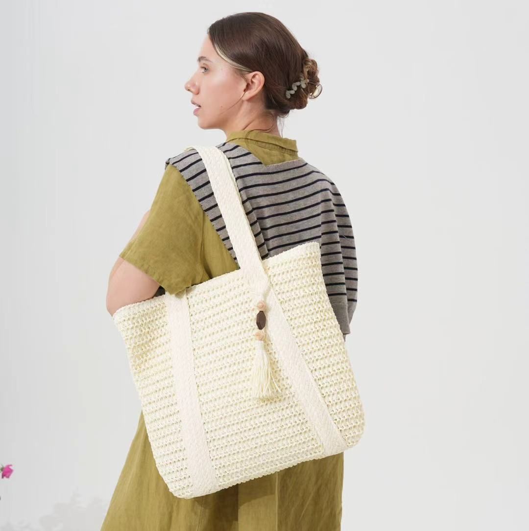 New versatile grass woven bag for women's summer weaving bag, large capacity tote bag, shoulder bag, beach vacation bag beige Adhesive zipper