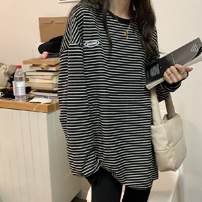 2023 autumn new round neck long sleeved sweatshirt for women, Korean version, upper garment, women's clothing, foreign trade striped T-shirt, base garment for women black M