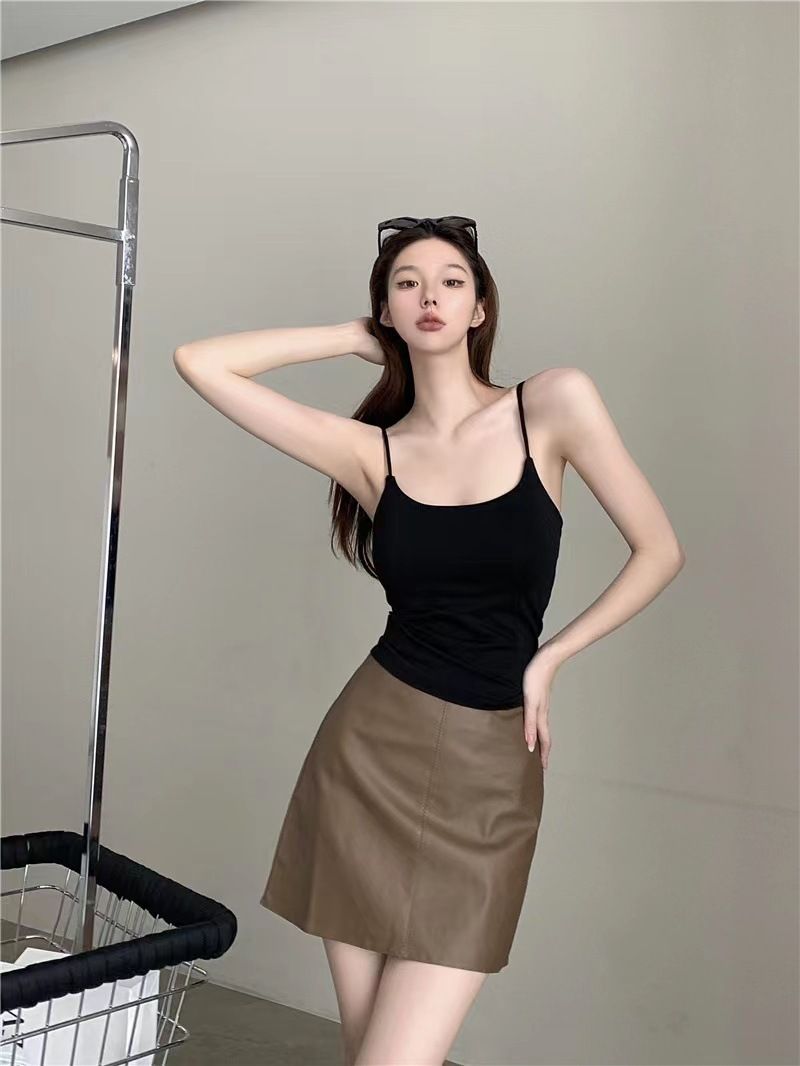 New spicy girl white small camisole vest with chest cushion for women to wear, versatile and sporty, pure desire, sleeveless base for women black one size fits all