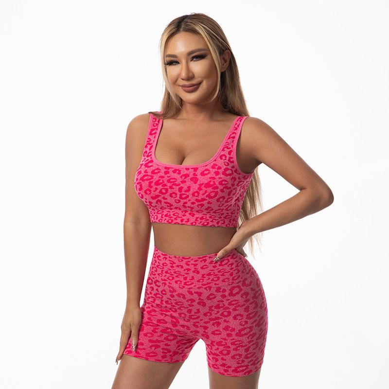 Cross border European and American hot selling high waist and belly tightening leopard print yoga set for wearing, running, peach lifting, tight fitting fitness set red S