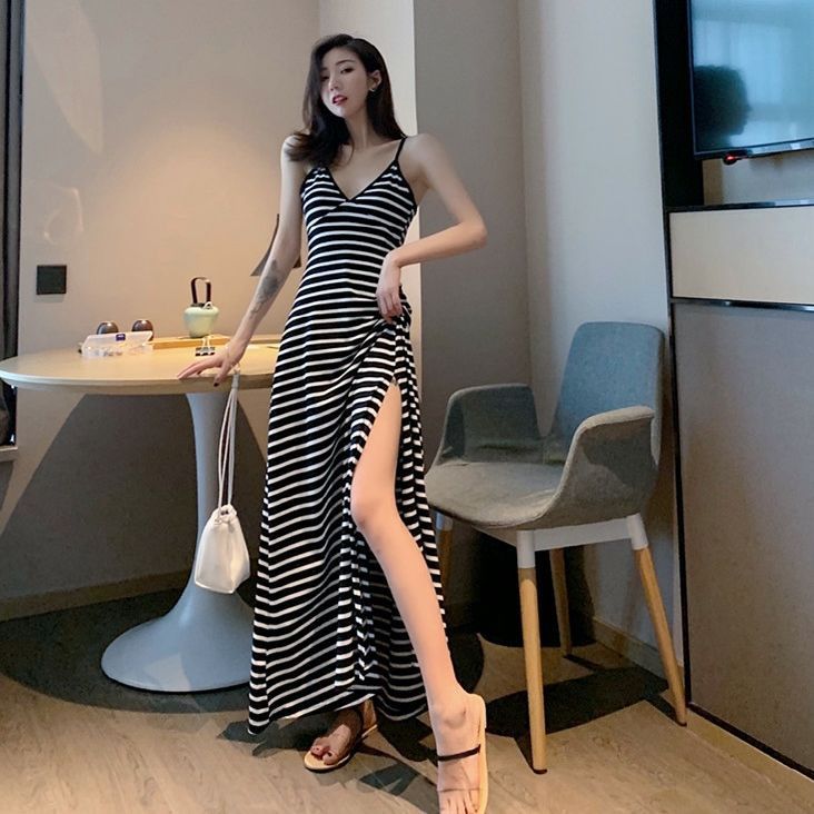 New suspender black dress sexy and gentle V-neck base retro long style side slit black dress for women 471 Black M