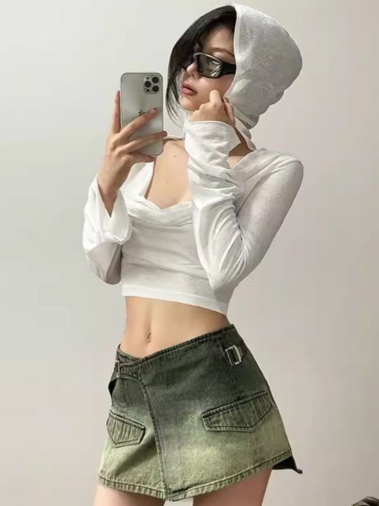 Ins sexy hot thin long sleeved hooded T-shirt with female design sense, short breathable sunscreen T-shirt top wholesale white M