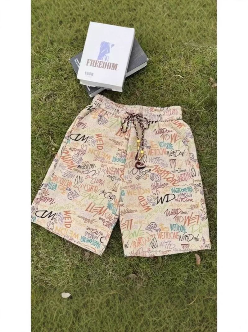 Dopamine letter printed graffiti shorts for men, straight leg American high street shorts for boys, summer cool and stylish outfit black L