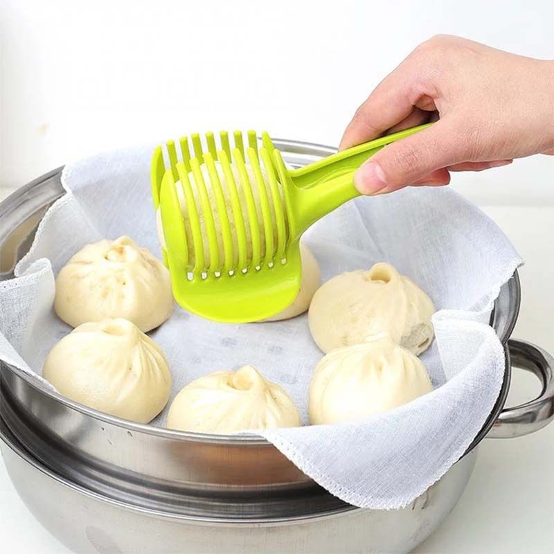 New multi-functional fruit slicer with plastic handle for tomatoes, potatoes, and lemons