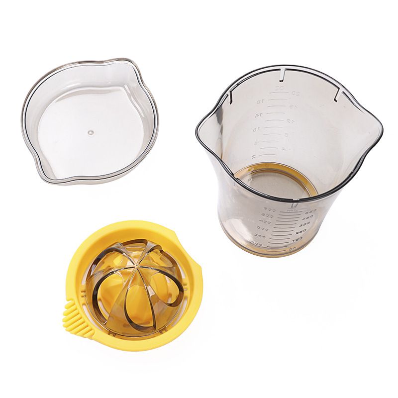 Portable manual lemon squeezer, fruit press, simple orange juice squeezing cup, packed in colorful box