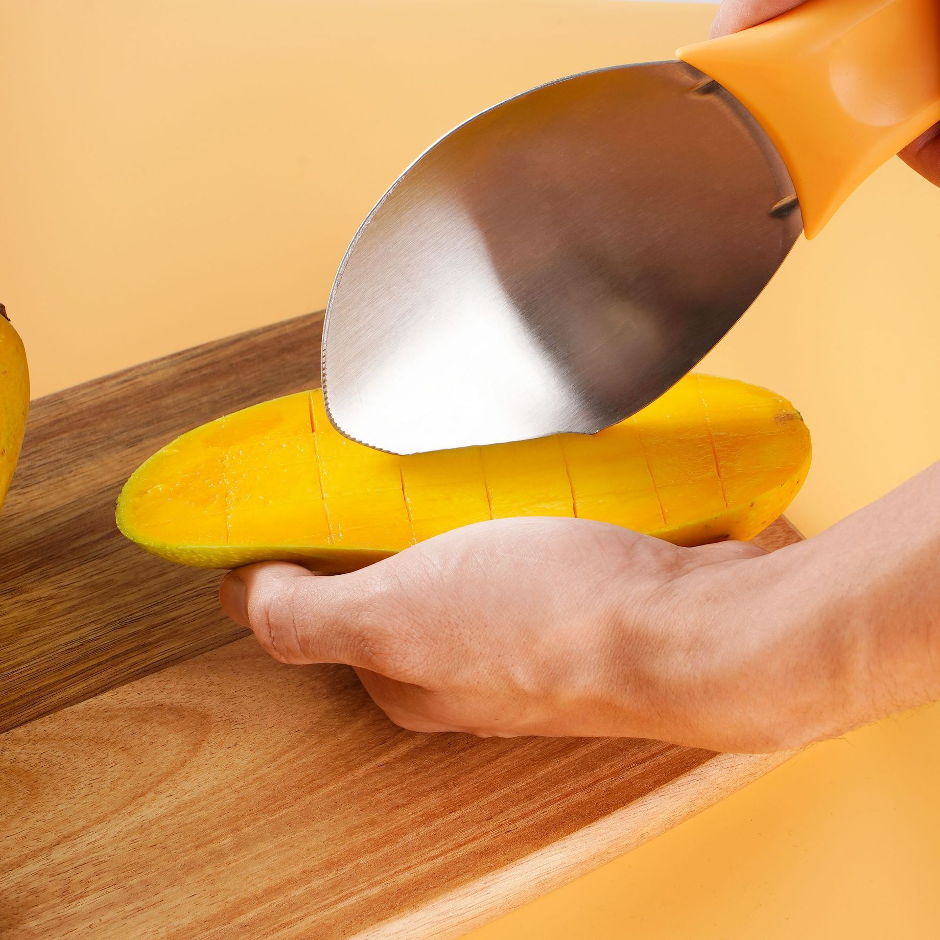 Mango cube cutter, spoon, multi-functional mango peeling and separating device, peeling knife, dicing tool, scoop, fruit flesh extractor, spoon