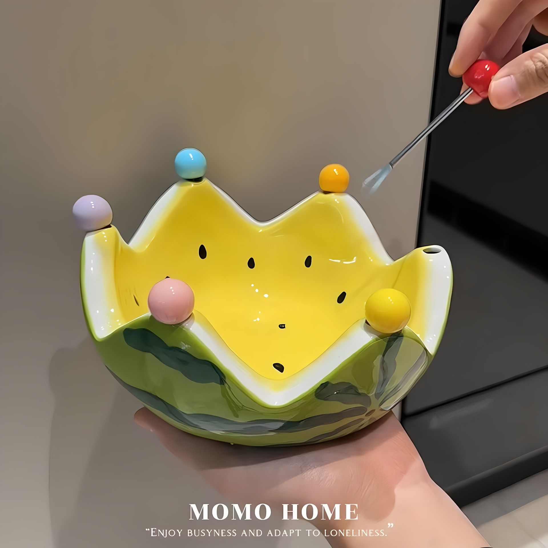 Watermelon fruit plate, creative ceramic fruit fork set, large capacity living room coffee table fruit bowl and plate, cute small decorations