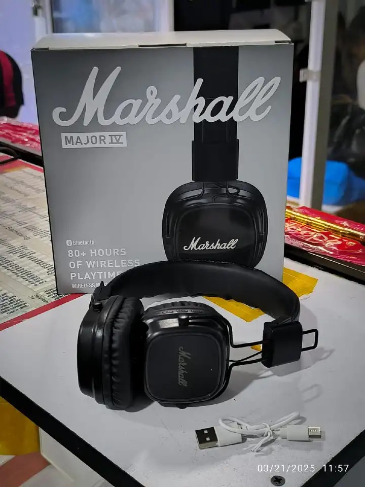 Brand New Marshall Major IV Wireless Headphones with Pure bass Sound Hands free calls Foldable design light weight earphones Head Set