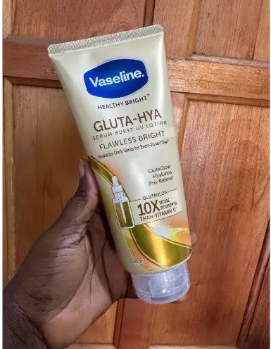 Vaseline Gluta-Hya Flawless Bright Serum-Burst Lotion Deeply Hydrates, Brightens Skin Tone, And Leaves A Smooth, Radiant Finish