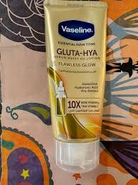 Vaseline Gluta-Hya Flawless Bright Serum-Burst Lotion Deeply Hydrates, Brightens Skin Tone, And Leaves A Smooth, Radiant Finish