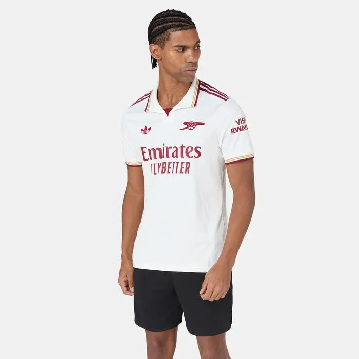 Arsenal 25/26 away white jersey. Lightweight, breathable, and sweat-wicking. Perfect for football, gym, training, and casual wear. Premium quality & comfort.