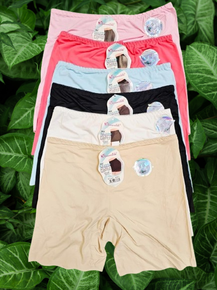 🔥 3PACK Ladies Irresistible Seamless Silk Lace Biker Shorts – Soft Stretch Elegant Comfort Wear