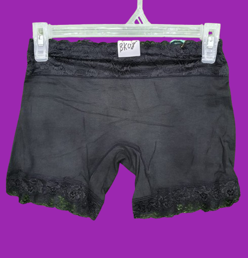 🔥 3PACK Ladies Irresistible Seamless Silk Lace Biker Shorts – Soft Stretch Elegant Comfort Wear. Soft, breathable, high-stretch fabric for gym, yoga, or casual daily wear.