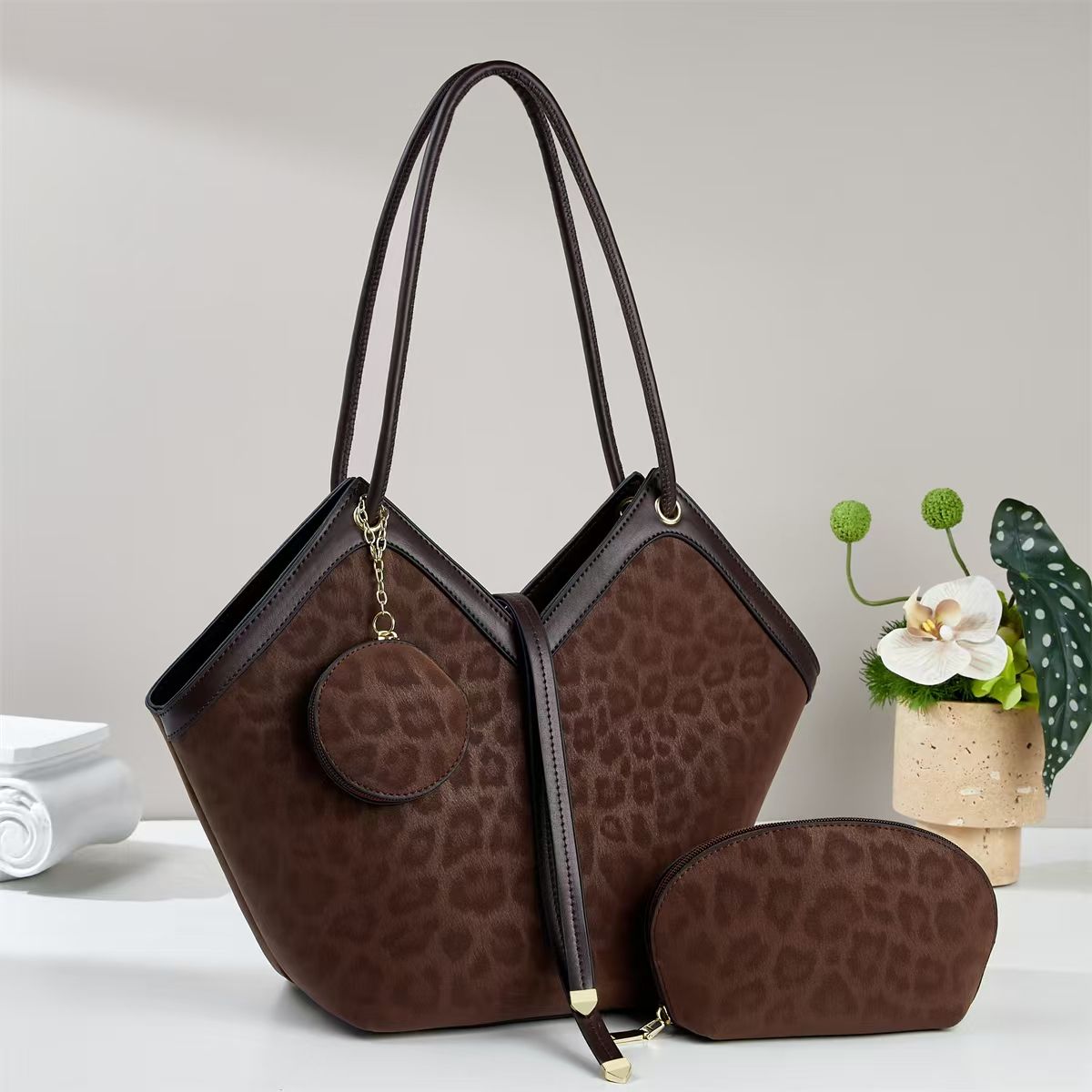 🔥 Leopard Print Retro Tote Bag – Medium/Large Capacity, PU Leather, Color Contrast, Casual Shoulder Bag for Women