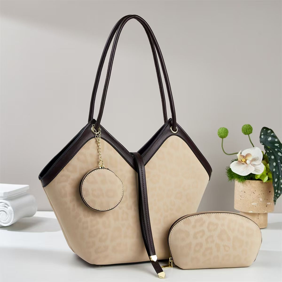 🔥 Leopard Print Retro Tote Bag – Medium/Large Capacity, PU Leather, Color Contrast, Casual Shoulder Bag for Women