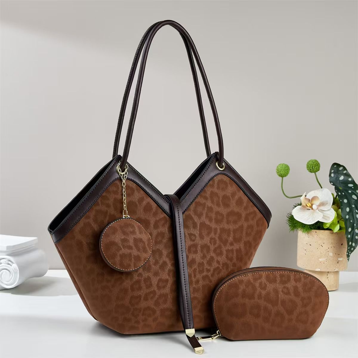 🔥 Leopard Print Retro Tote Bag – Medium/Large Capacity, PU Leather, Color Contrast, Casual Shoulder Bag for Women