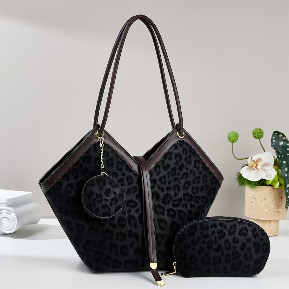 🔥 Leopard Print Retro Tote Bag – Medium/Large Capacity, PU Leather, Color Contrast, Casual Shoulder Bag for Women