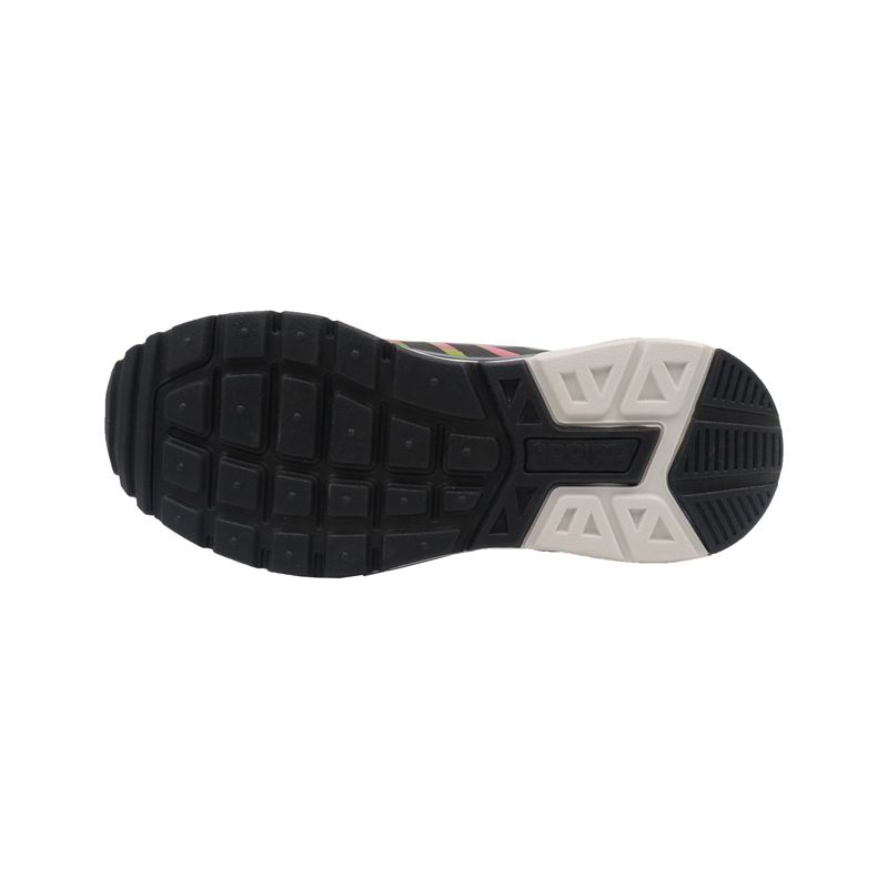 Adidas Unisex Casual Shoe 5 Sports
A Durable And Breathable Mesh And leader upper. Textile lining Ensures Comfort, Cushioning And Durability. Orth Olite sock line Moulds To The Foot For Comfort Sport