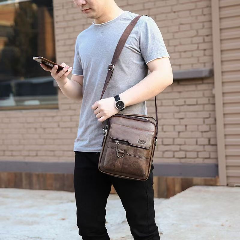 4-piece set Classic Men's Leather Bag Business Shoulder Bag Leather Messenger Bag Casual Bag Document Bag Briefcase Men's Messenger Bag