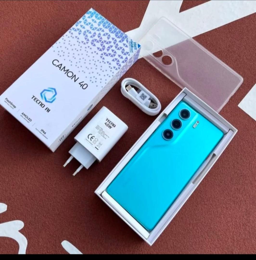 Tecno camon 40