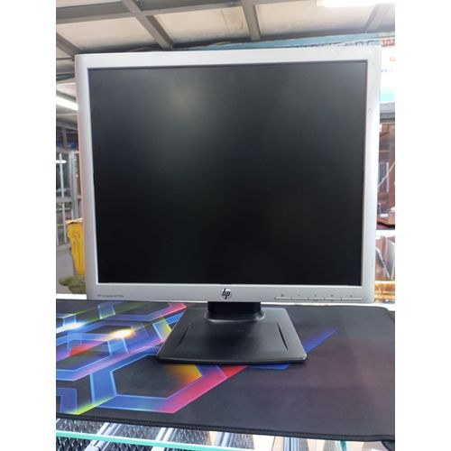 BLACK FRIDAY OFFERS!!HP Refurbished 19 Inches Square Slim Monitor With Display Port, Vga Port, DVI Port Plus Power Cable