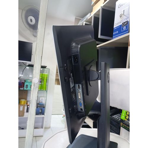 BLACK FRIDAY OFFERS!!HP Refurbished 19 Inches Square Slim Monitor With Display Port, Vga Port, DVI Port Plus Power Cable