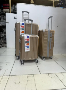 3 IN 1 Fibre LAXURIOUS SUITCASE BRIEFCASE TRAVEL Bag Size 4 Made of high-quality materials Sleek and stylish design 3-in-1 design Hard outer shell for protection