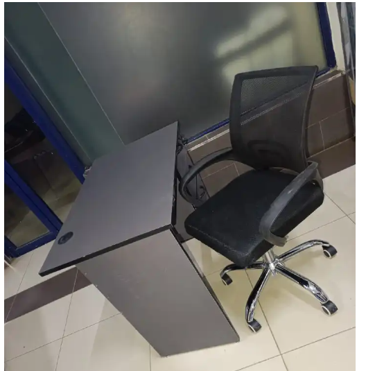 1-Meter Office/Study Desk with Ergonomic Office Chair – Durable & Comfortable for Home & Office