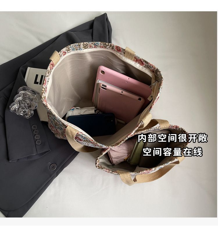 New large-capacity canvas bag, trendy, fashionable and versatile, single-shoulder hand-carry bag for students and girls in class