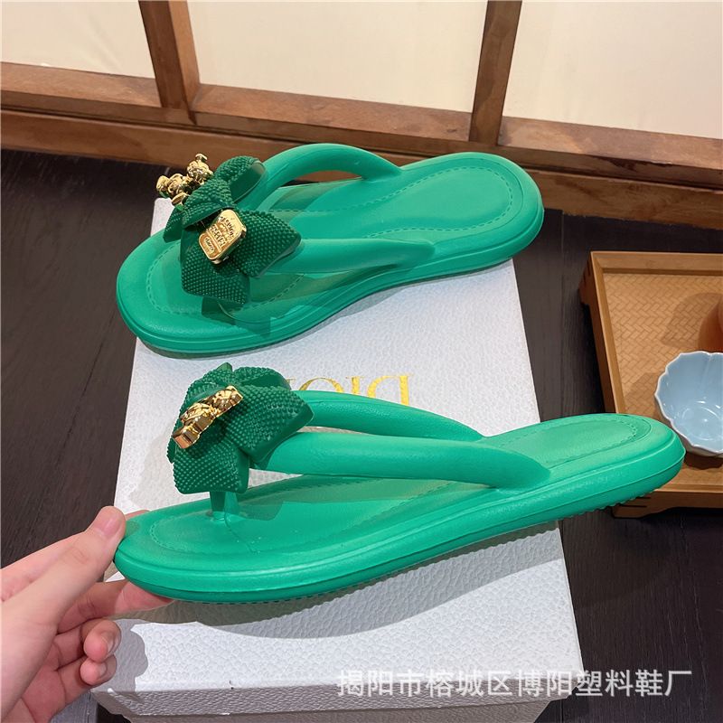 Thick bottomed EVA slippers with a poop like feel for home use, summer candy colored fairy style beach outdoor flip flops, foreign trade wholesale 01 36-37