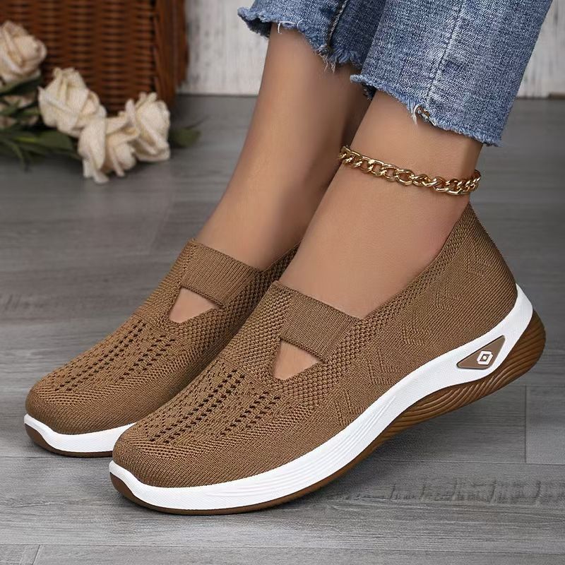 Women's Slip On Casual Sneakers Big Size Flyknit Breathable Canvas Walking Shoes Lightweight Non-Slip Comfortable Loafers for Daily Outdoor Wear