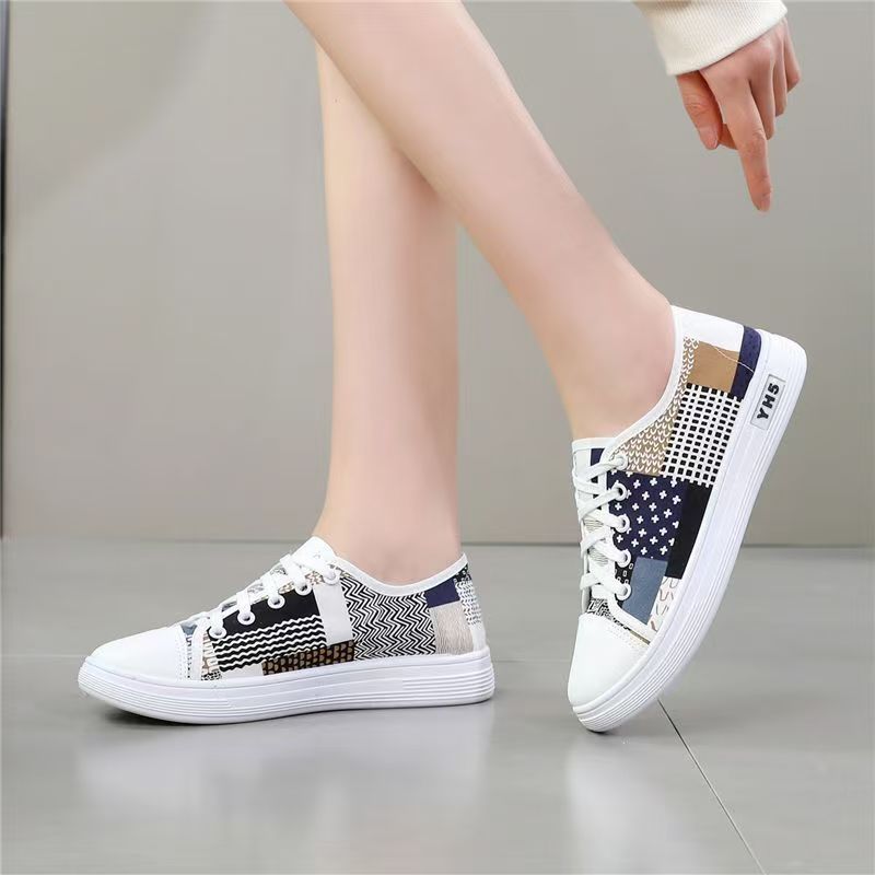 2025 New Women's Canvas Shoes, Fashion Patchwork Low-Top Flat Sneakers, All-Match Ins Style Casual Board Shoes for Spring & Autumn, Niche Cookie Shoes with Unique Pattern