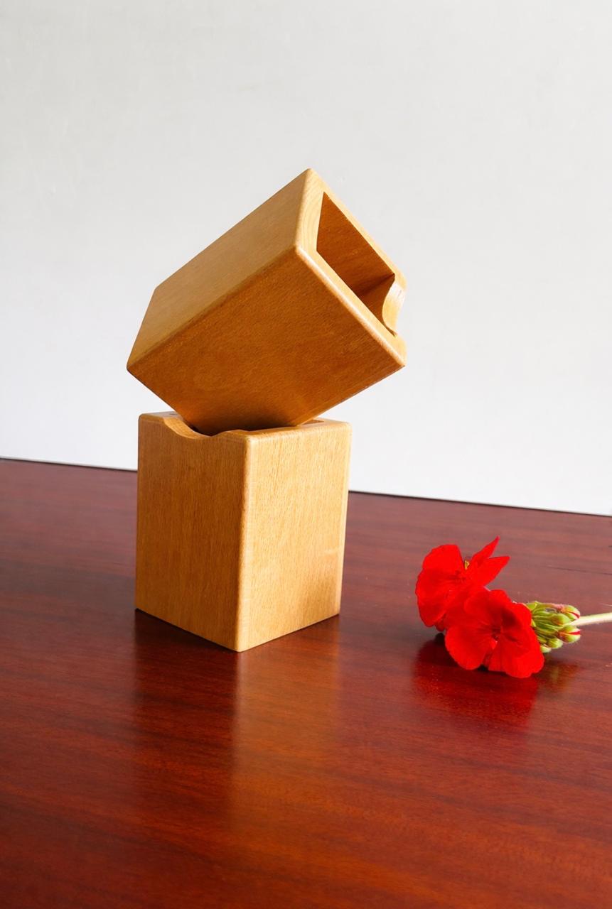 Wooden Square Pen Holder Desk Organizer Handcrafted Antique Style Desktop Storage for Stationery; Perfect for home or office use, -1PC