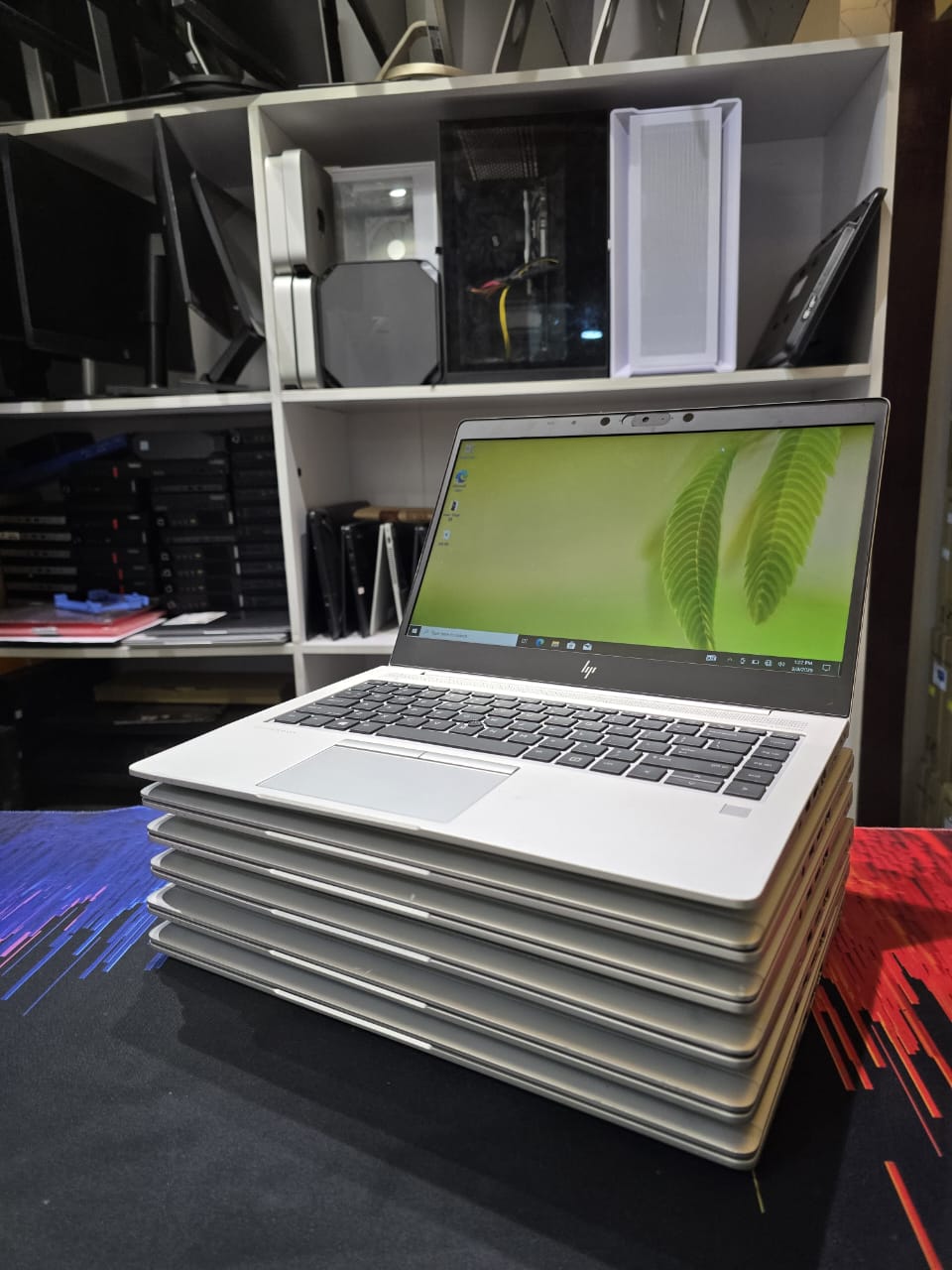 HP EliteBook 830 G5 Laptop | 13.3" FHD Display | Intel Core i7 8th Gen | 16GB RAM | 512GB SSD | Backlit Keyboard | Type-C | Windows 10 Pro | Silver | Refurbished