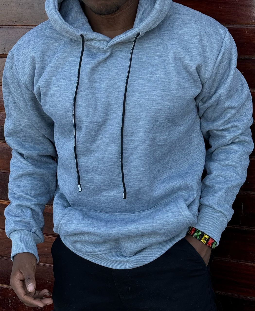 🧥 Unisex Plain Hoodie – Stylish, Warm & Comfortable ....Simple & Classic Design, No logos, just a clean plain look that matches any outfit. Soft & Warm Fabric..... Sizes L, XL, 2XL