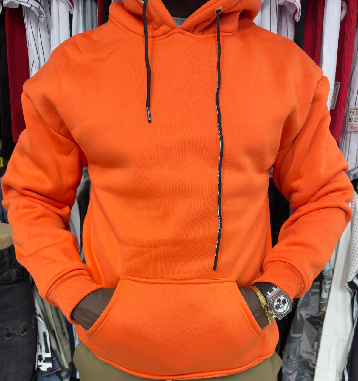 🧥 Unisex Plain Hoodie – Stylish, Warm & Comfortable ....Simple & Classic Design, No logos, just a clean plain look that matches any outfit. Soft & Warm Fabric..... Sizes L, XL, 2XL