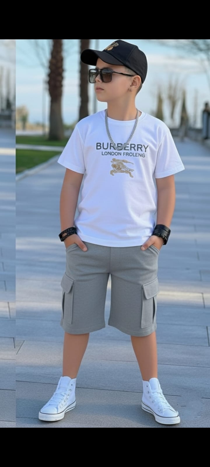 NEW ARRIVALS!!!!!  BURBERRY SET ,( short and tshirt ) 3yrs to 12 yrs ,,good quality ,,