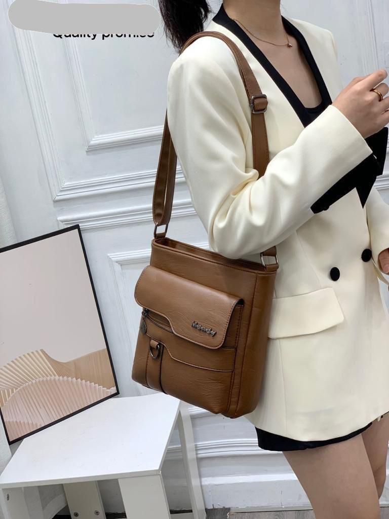 Mandy Women leather Shoulder Bag Elegant Ladies Handbag Stylish Crossbody Purse Spacious Durable Fashion Bag for Work Travel Casual Outings with Secure Zip and Adjustable Strap