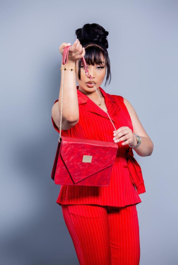 Denri- Ava Sling Genuine Leather hand bag (ladies