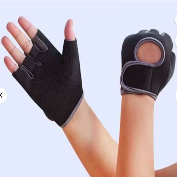 Women’s Size S Half-Finger Gym Gloves for Weight Lifting & Fitness Training – Breathable Neoprene Sports Gloves