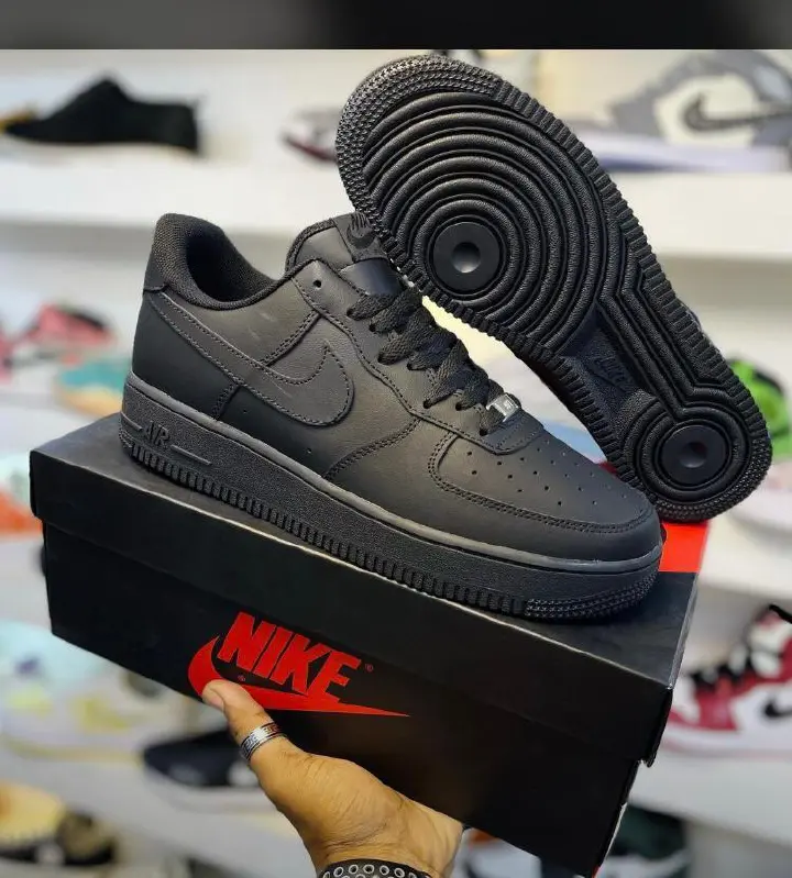 ORIGINAL LEATHER AIR FORCE 1 BLACK, COLOUR TRIPPLE BLACK ,HIGH QUALITY SNEAKERS. AIRFORCE 1 white JORDAN Best shop for Airforce, Air jordan, Airmax tn, Air force sneakers)