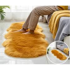 Fluffy Bedside/Dashboard Fur Chiwawa Mat- 60x180cm