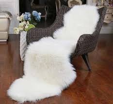 Fluffy Bedside/Dashboard Fur Chiwawa Mat- 60x180cm