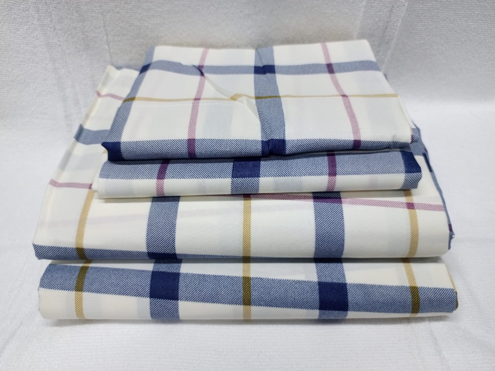 Quality Cotton Bed Sheet Set, 2 Flat Bedsheets & 2 Pillow Cases-5x6