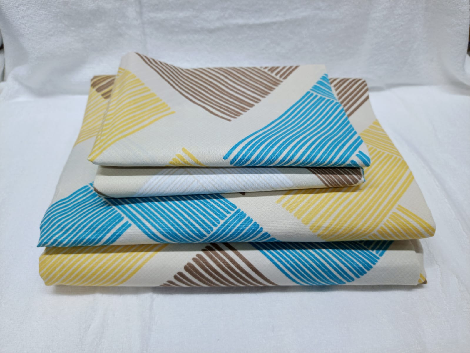 Quality Cotton Bed Sheet Set, 2 Flat Bedsheets & 2 Pillow Cases-5x6