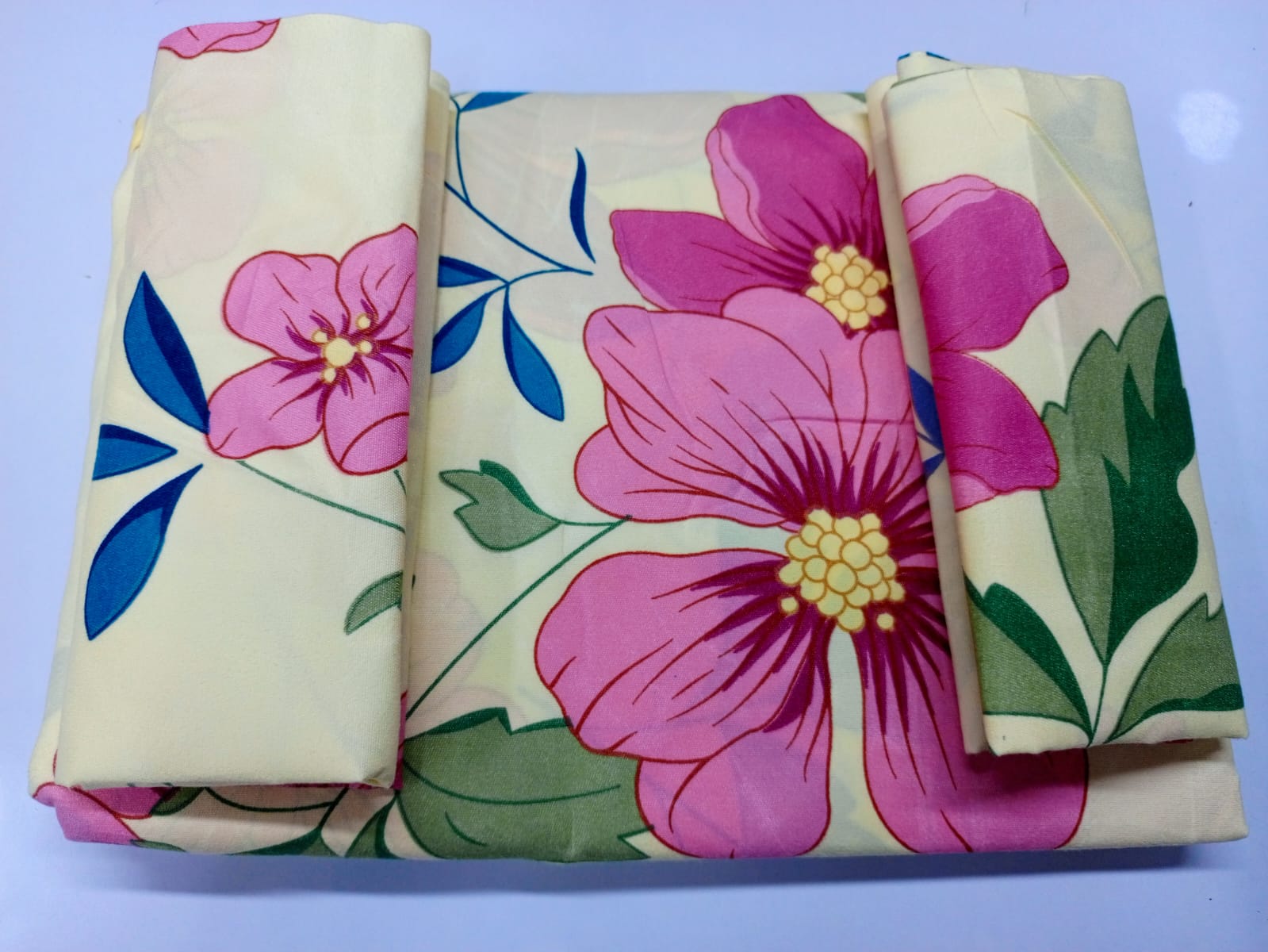 Quality King Size Cotton BedSheet Set, 2 Flat Bedsheets & 2 Pillow Cases