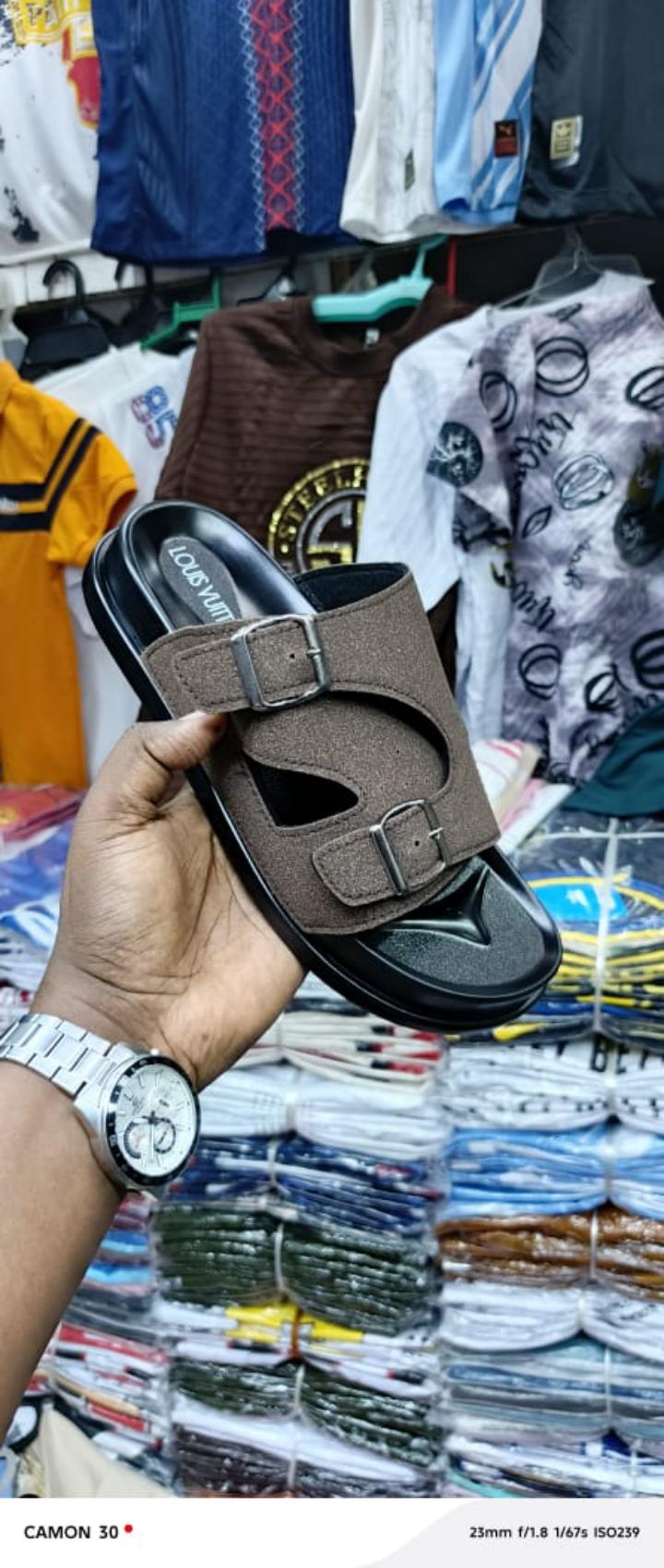 new arrival fashion LV(Louis Vuitton) leather sandals