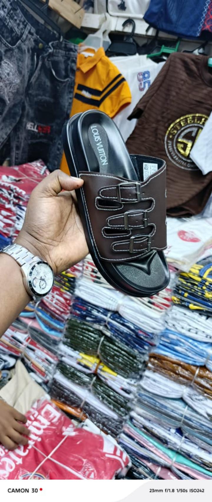 ⚡new arrivals LV(Louis Vuitton) leather comfortable buckle sandals